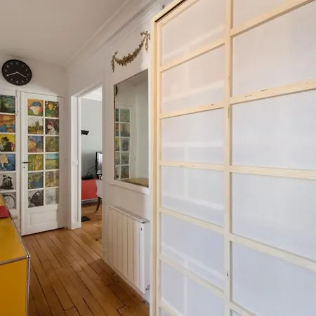Cosy Flat Sleeps 4 Wterrace In The 10th District